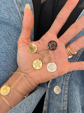 Charger l'image dans la galerie, Bracelet Médailles