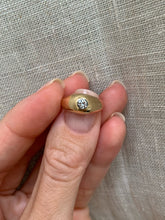 Charger l'image dans la galerie, Chevalière Petit Diamant