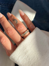 Charger l'image dans la galerie, Demi Alliance Diamants Princesse
