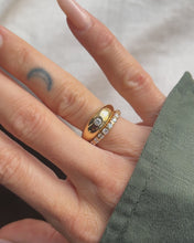 Charger et lire la vidéo dans la visionneuse de la Galerie, Bague Jonc et Diamant
