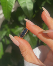 Charger et lire la vidéo dans la visionneuse de la Galerie, Bague Saphirs Baguettes

