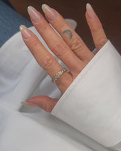 Charger et lire la vidéo dans la visionneuse de la Galerie, Bague Éternité
