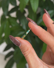 Charger et lire la vidéo dans la visionneuse de la Galerie, Bague Rainbow Baguettes
