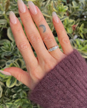 Charger et lire la vidéo dans la visionneuse de la Galerie, Bague Diamants Escalier
